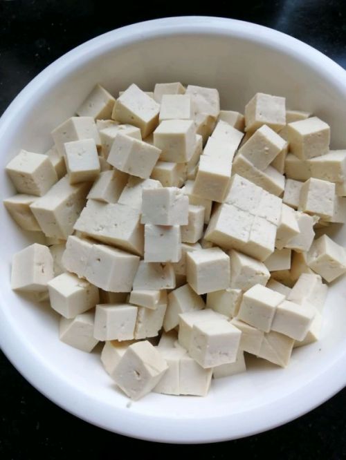 五彩肉粒烧豆腐