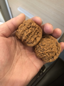 如何挑选文玩核桃