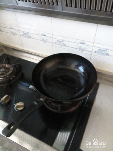 抓住家中的美食：[1]烹制西红柿羊排火锅