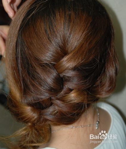 2012夏日发型扎法