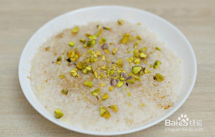 制作红花饭布丁