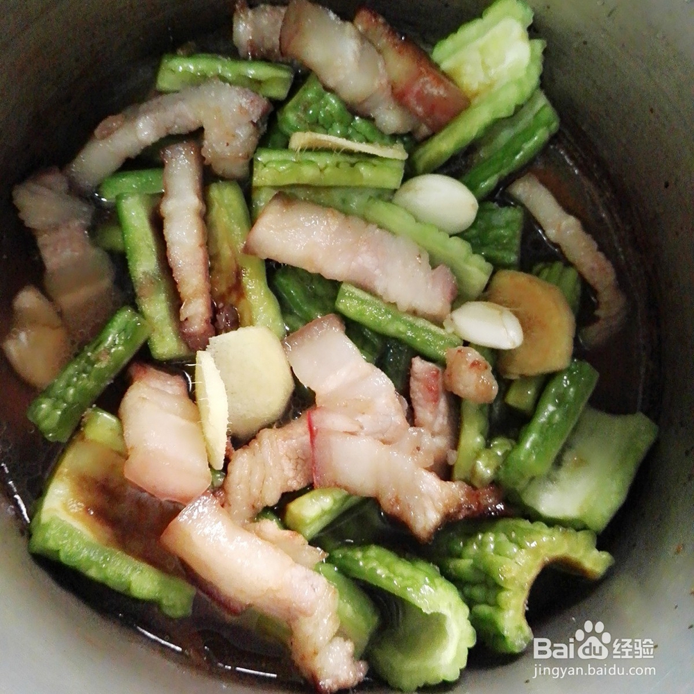 夏季清凉之菜----苦瓜烧肉的家常做法