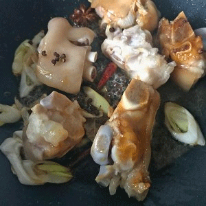 用高压锅如何酱猪蹄