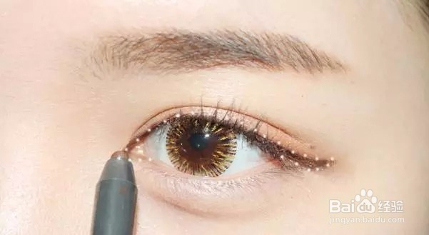 正确的化妆步骤，会让你的妆容更加持久