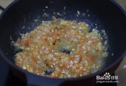 自制金枪鱼披萨家常教程图解，怎么做好吃？