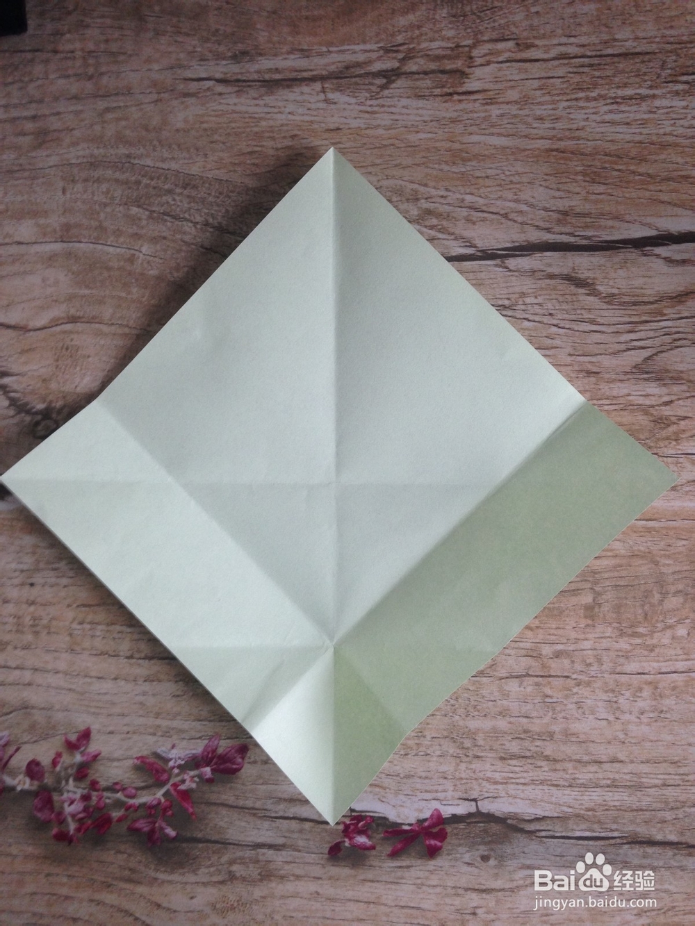 折纸DIY:怎么做兔子置物盒折纸