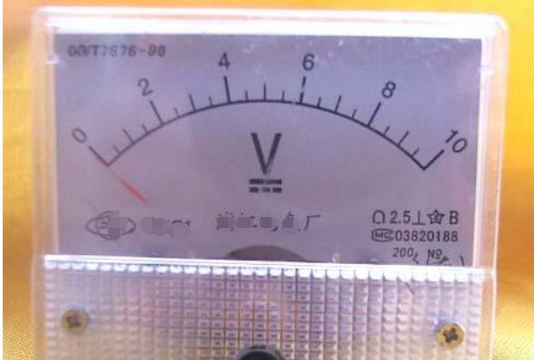 如果电压表和电流表串联在电路中电压表和电流表是否有示数