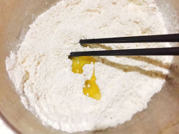 鸡蛋午餐肉卷饼