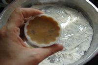 迷你蛋黄莲蓉月的做法