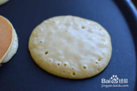 美味又营养的香蕉松饼