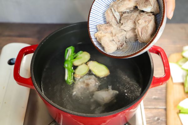 排骨冬瓜薏米汤