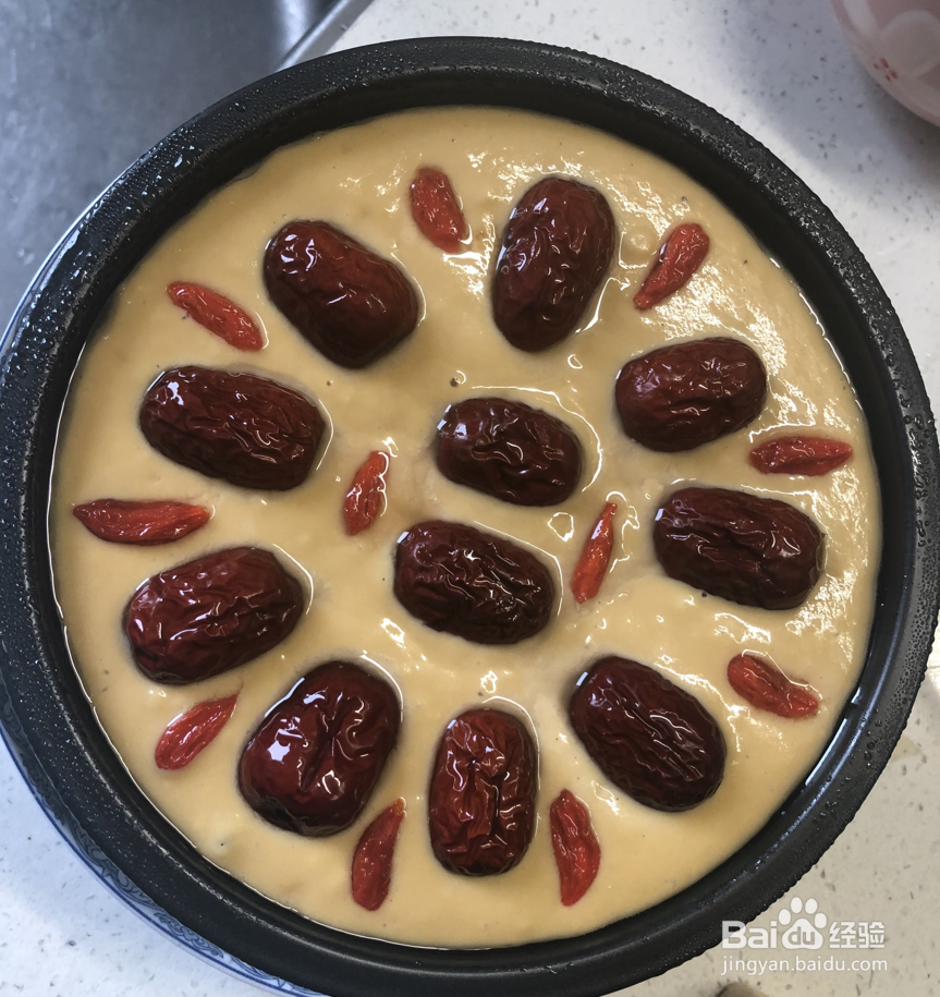 如何轻松自制年夜饭甜点“红糖发糕”？