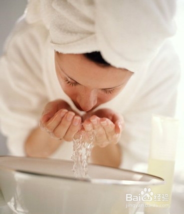 睡前7步骤减缓女人衰老醒后变美人