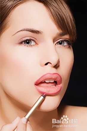 “唇部”化妆技巧与修饰、拥有娇俏魅丽妆容