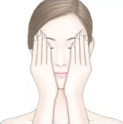 抗老精华的正确使用方法和注意事项