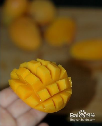 大芒果怎么切