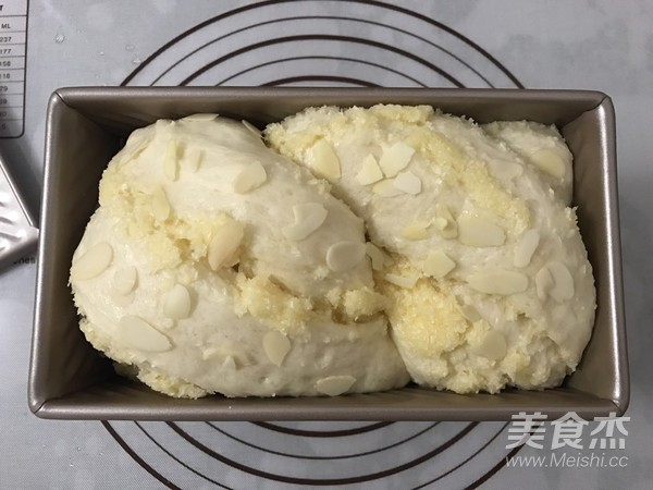 椰蓉吐司的做法