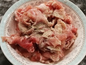 酸汤肥牛的做法