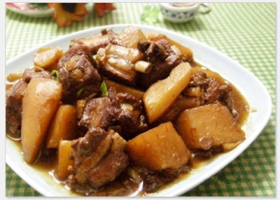 教你特色川味土豆烧排骨的做法