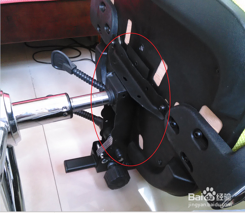 如何调整升降椅旋转椅坐垫的平衡