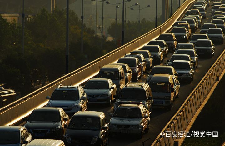 汽车销售员怎么介绍车
