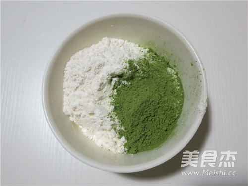 美丽的玫瑰花戚风蛋糕