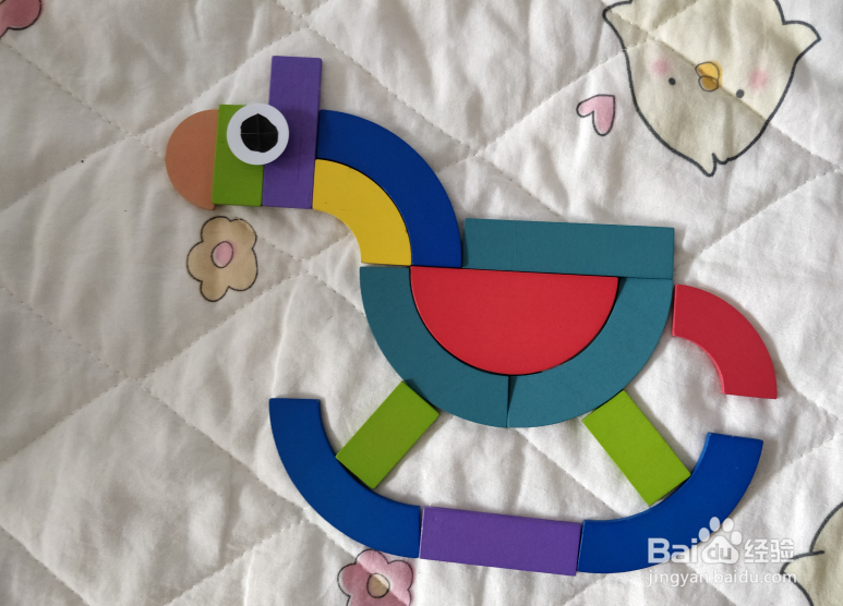 用幼儿积木怎么拼一件玩具摇马