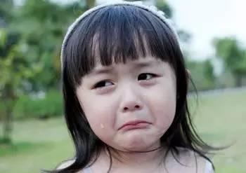 孩子哭了，你的第一句话是什么？