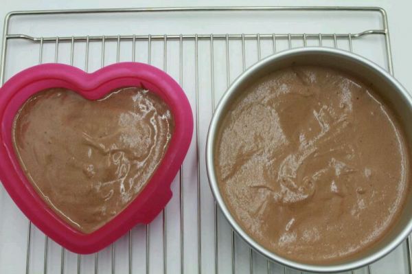 巧克力草莓裸蛋糕