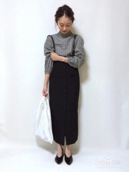 随时都要装COOL！以黑色为基调的日系灰阶穿搭