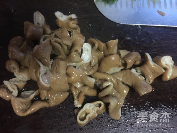 辣炒肥肠的做法