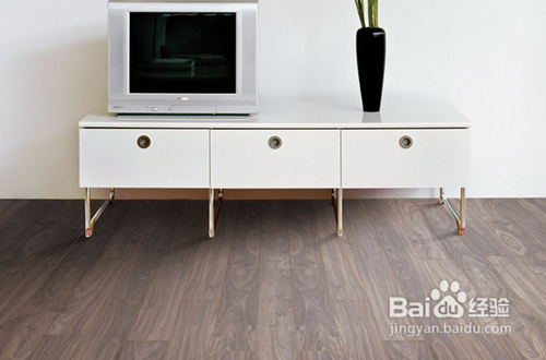 怎样搭配实木复合地板