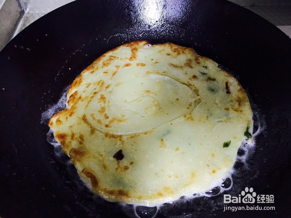 葱油饼的做法—上班族快手早餐