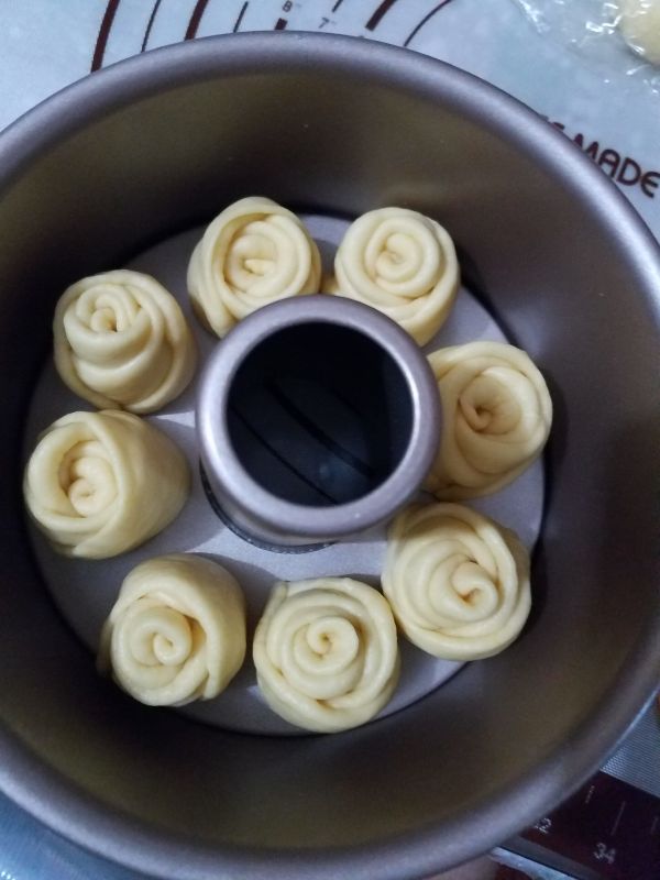 玫瑰花花环面包