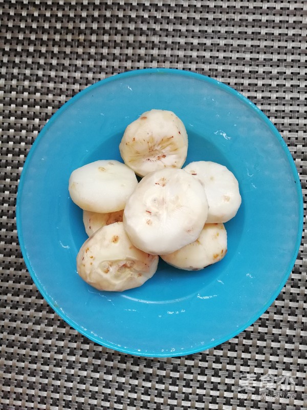 马蹄蘸猕猴桃酱