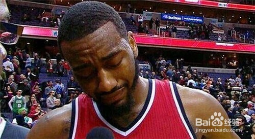 韦德致给自己膝盖敬酒，科比眼含热泪，看完泪崩