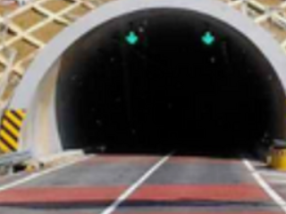 新手高速两车道怎么开?