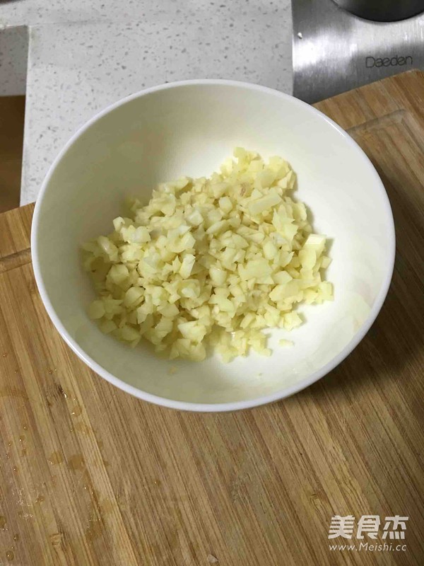蒜蓉粉丝蒸扇贝