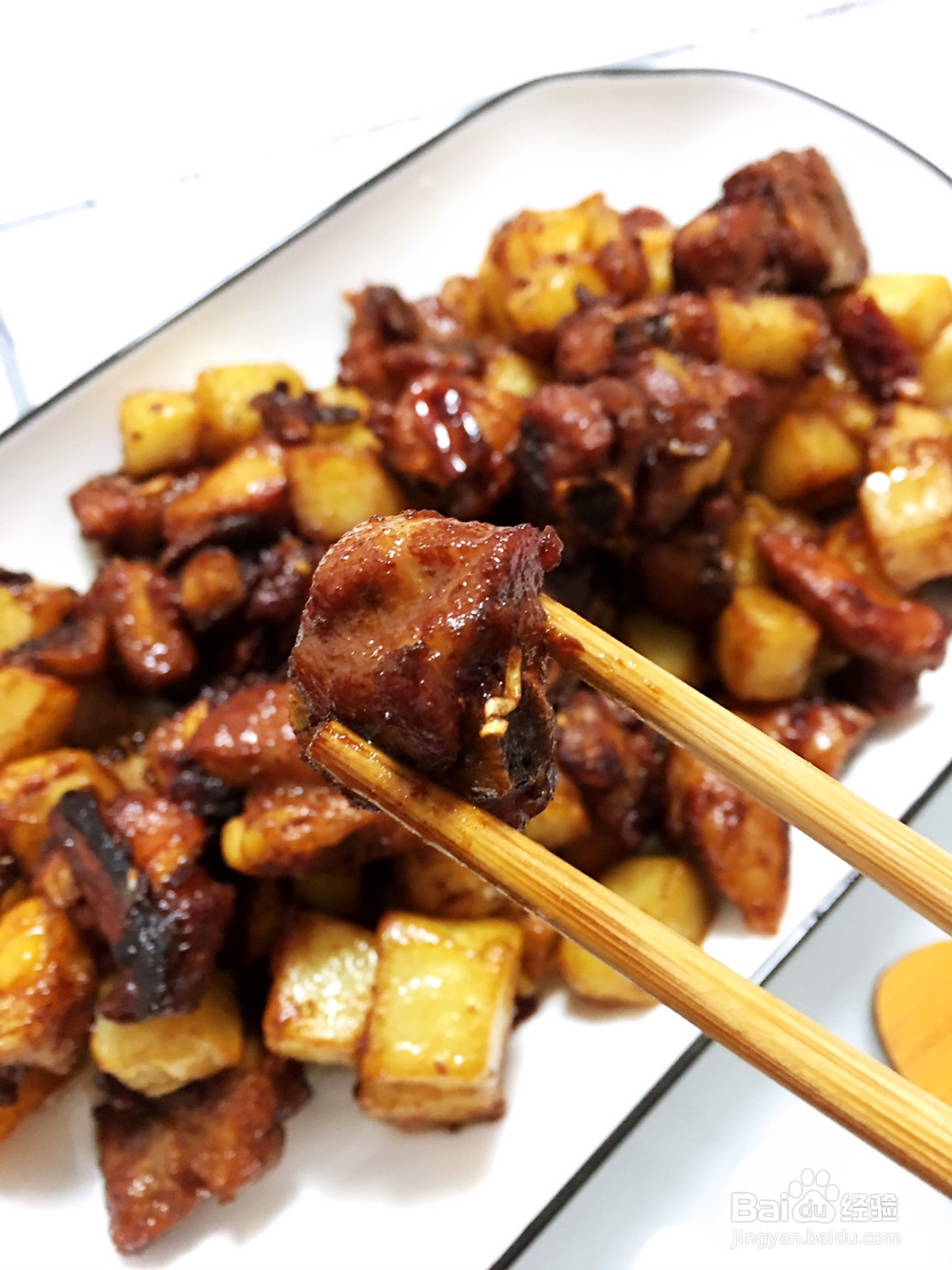 红烧土豆排骨的做法