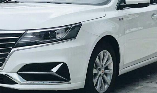 2017款荣威ei6智享版车灯型号