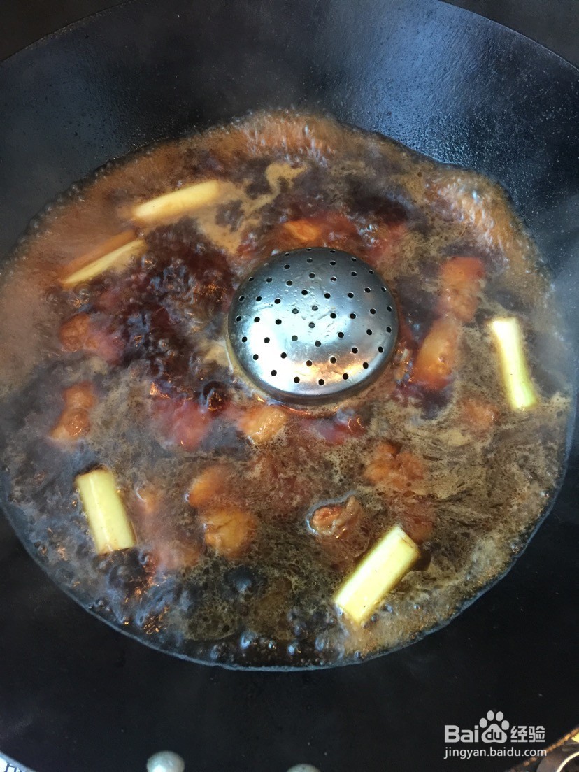 红烧肉烧土豆的做法