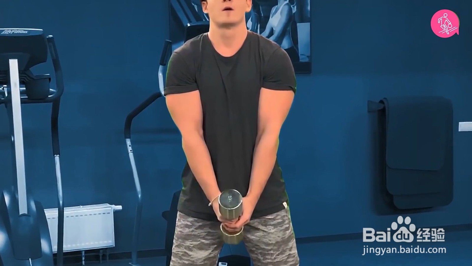 单个哑铃也可以练手臂，健身小白学起来吧！