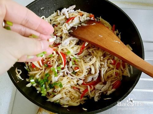 肉丝炒茭白怎么做