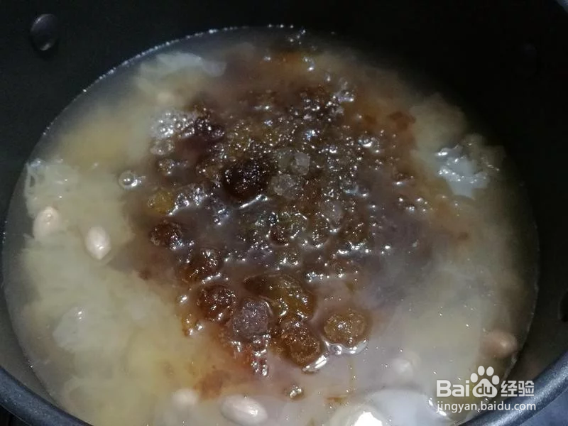 雪蓮子桃膠糖水怎么做