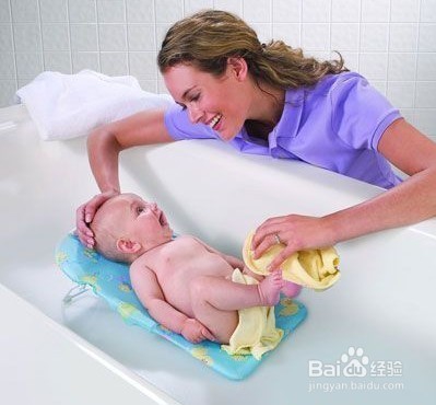 小孩发烧怎么物理降温