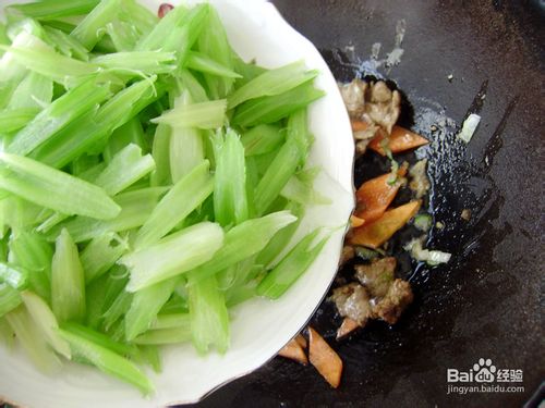 家常菜----西芹炒百合