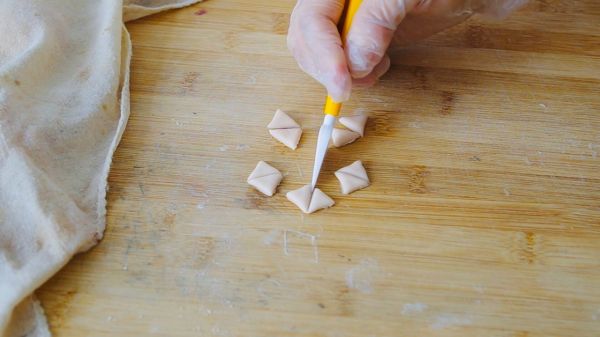 #美食视频挑战赛#小猪馒头