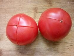 如何作西红柿炒鸡蛋？