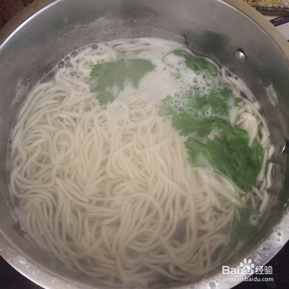 教你怎么做肉末橄榄菜面