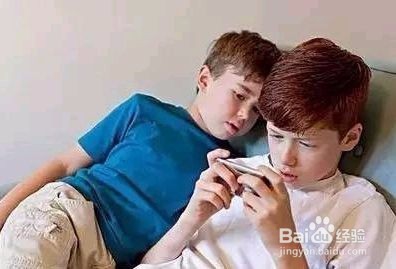 如何改变孩子对手机的依赖性